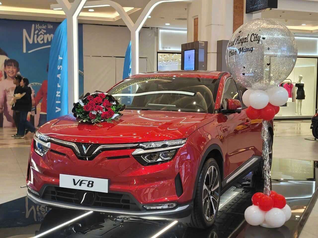 Mua xe VinFast trả góp